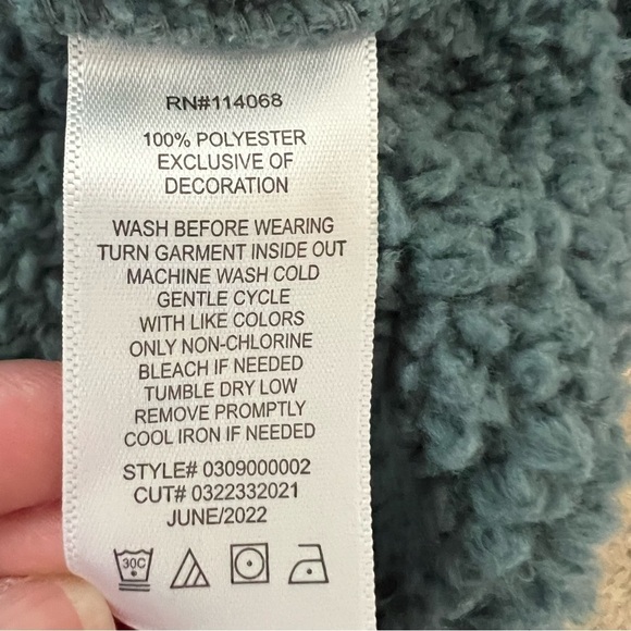 2/$30 Girls Sunset West fuzzy faux shearling teddy zip up jacket.  Teal color. - Picture 8 of 9